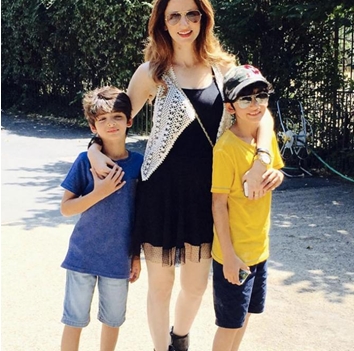 Sussanne Khan with Hridhaan and Hrehaan